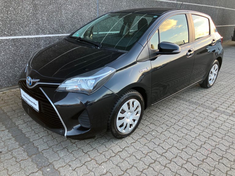 Toyota Yaris Hybrid H2 Limited e-CVT