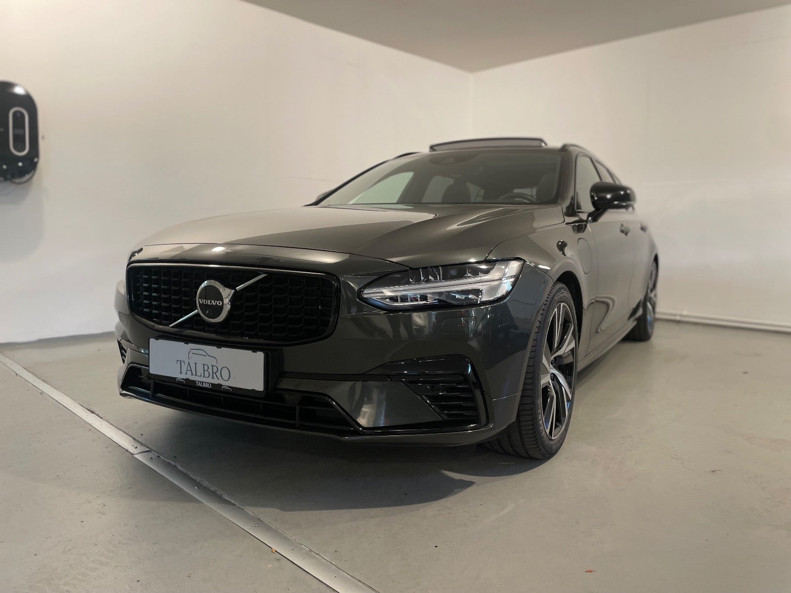 Volvo – V90