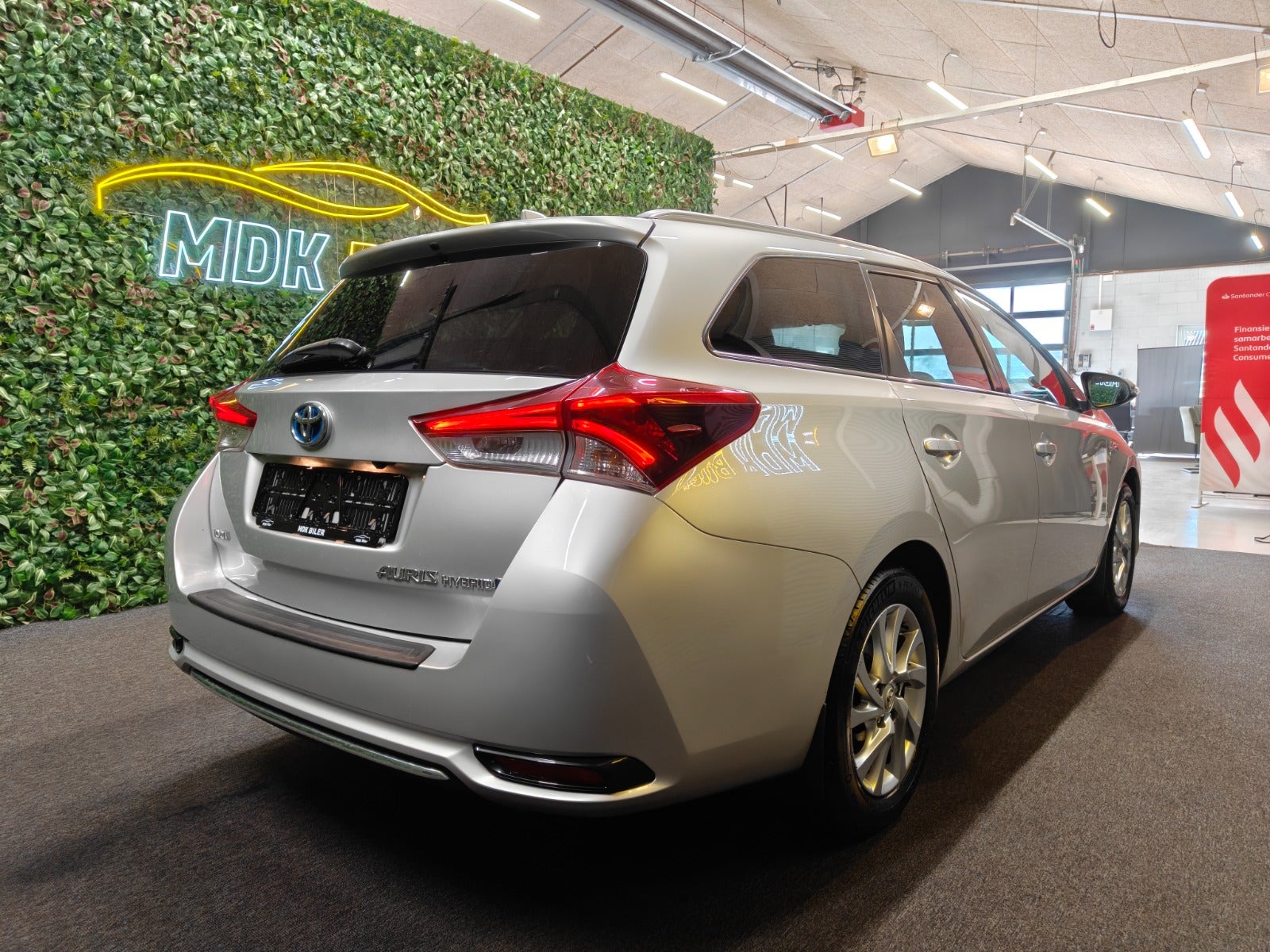 Billede af Toyota Auris 1,8 Hybrid H2 Touring Sports CVT