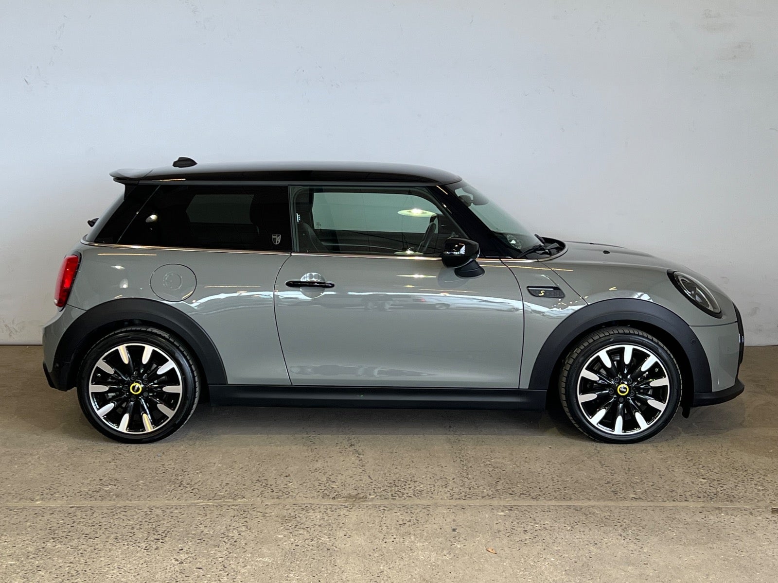 MINI Cooper SE Yours Trim