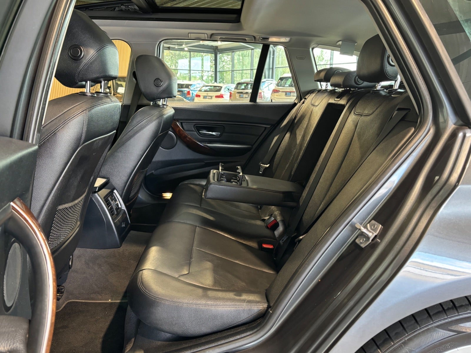 BMW 320d, Billede 17