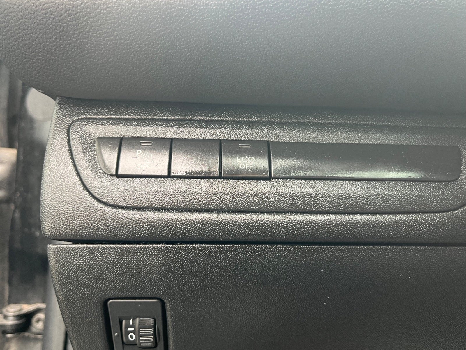 Billede af Peugeot 208 1,5 BlueHDi 100 Allure Sky