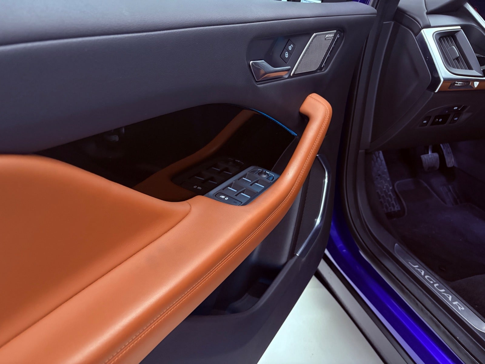 Billede af Jaguar I-Pace  EV400 HSE AWD