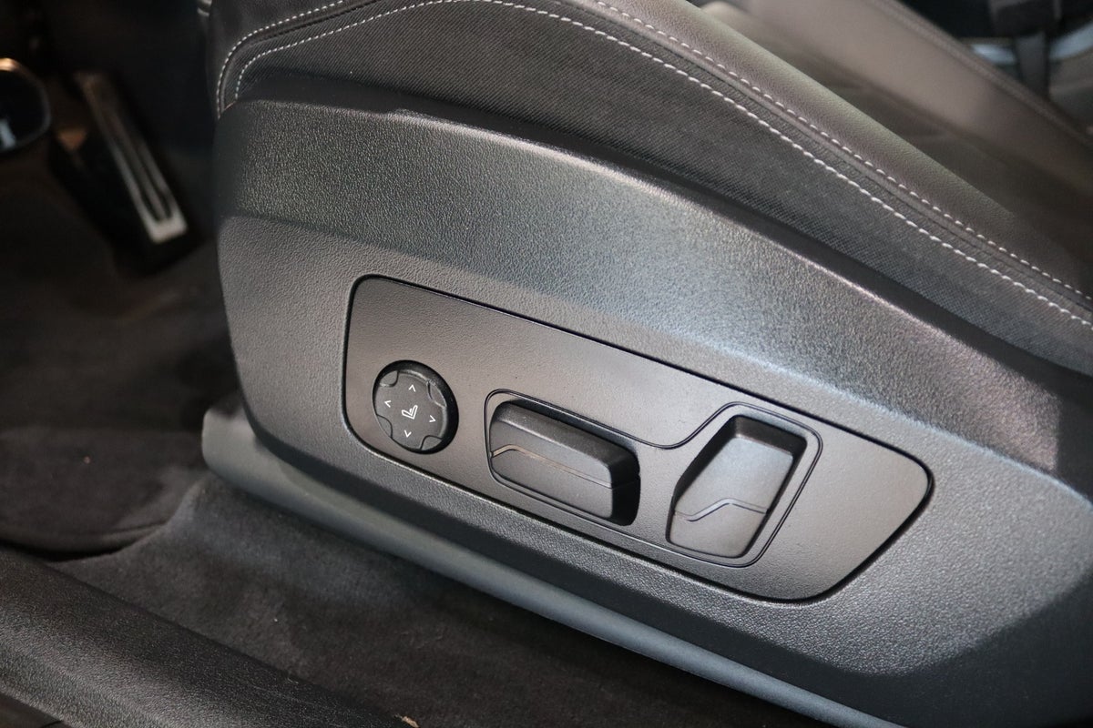 BMW iX1 xDrive30 Fully Charged M-Sport billede 13