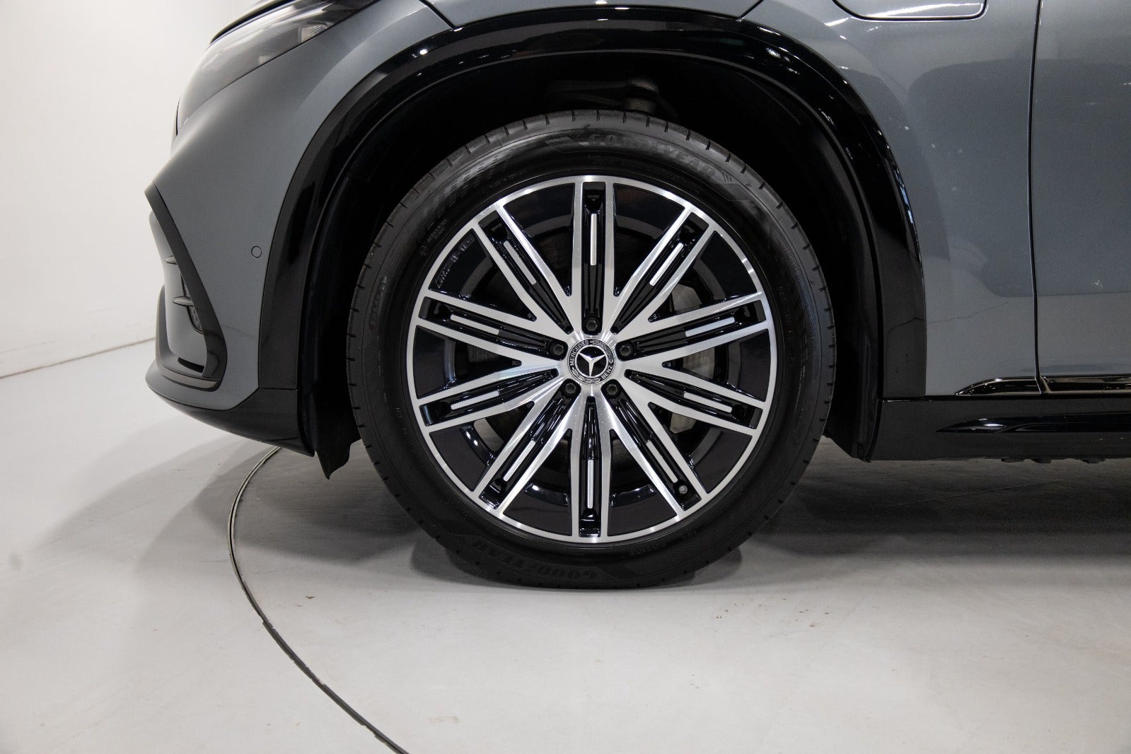 Mercedes-Benz EQS450 SUV AMG Line 4Matic 7prs