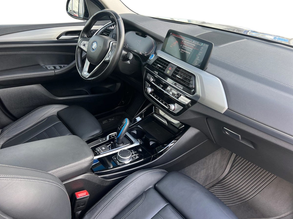 BMW iX3 Charged Plus billede 10