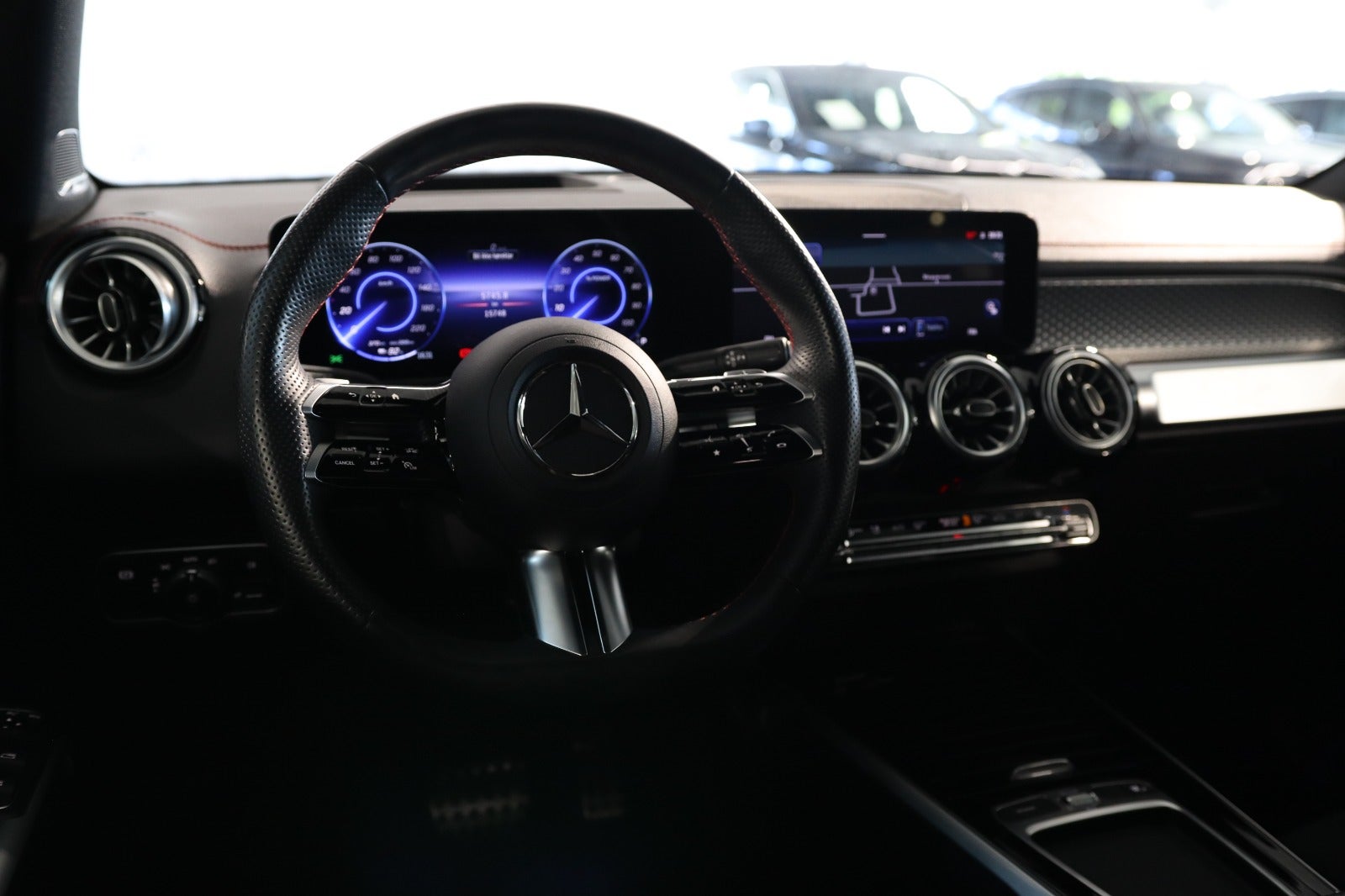 Billede af Mercedes EQB300  AMG Premium 4Matic