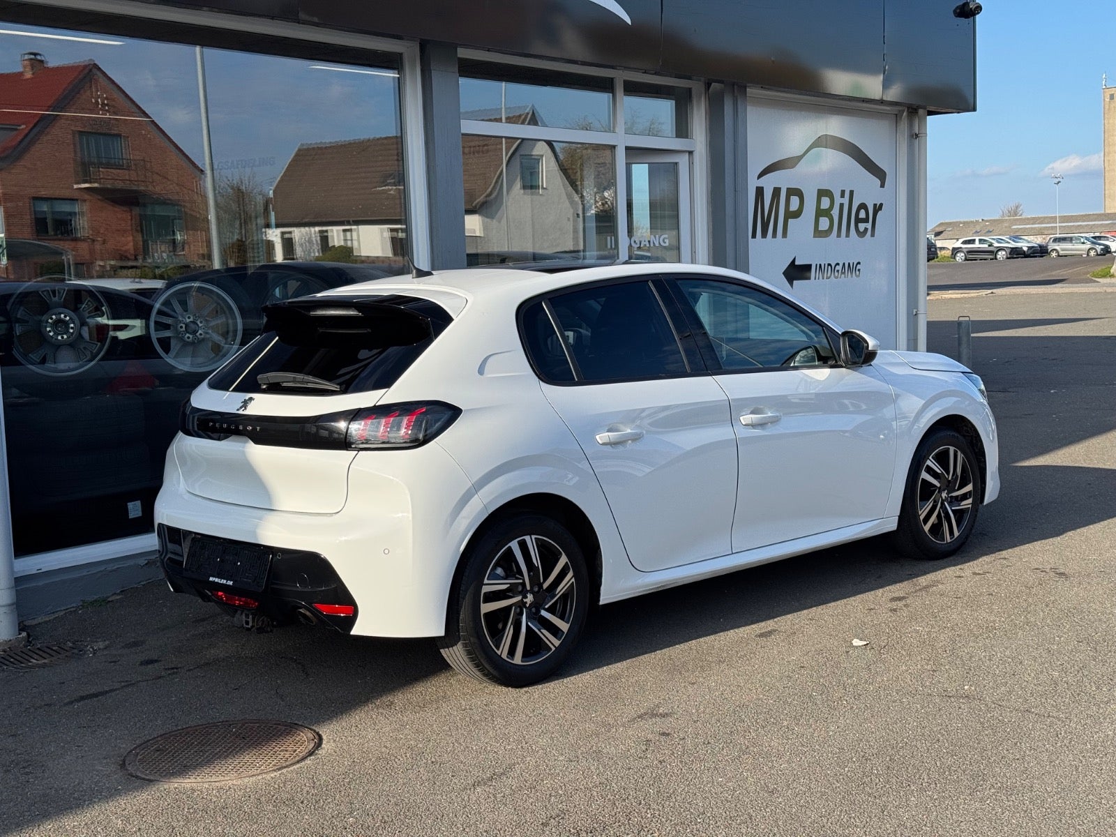 Billede af Peugeot 208 1,5 BlueHDi 100 Allure Sky