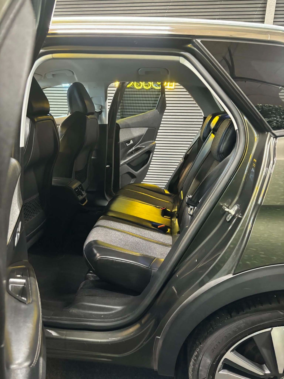 Billede af Peugeot 3008 1,2 e-THP 130 Active