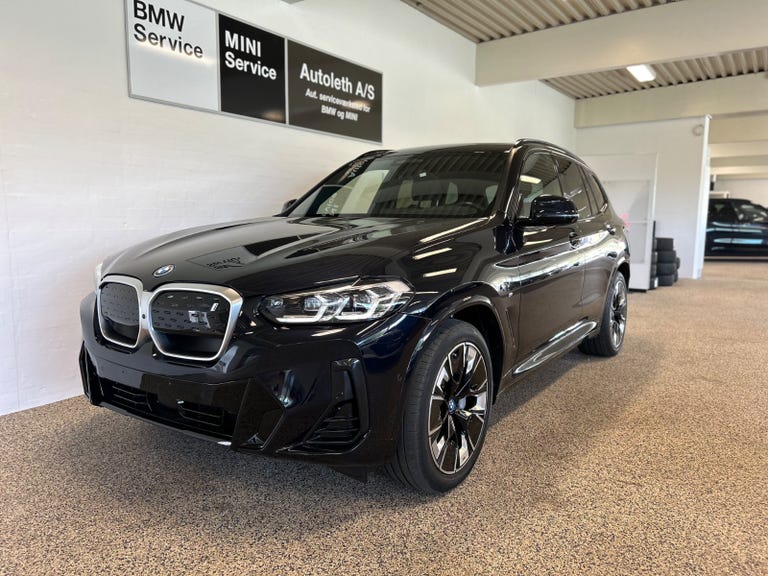 BMW iX3 Charged Plus M-Sport