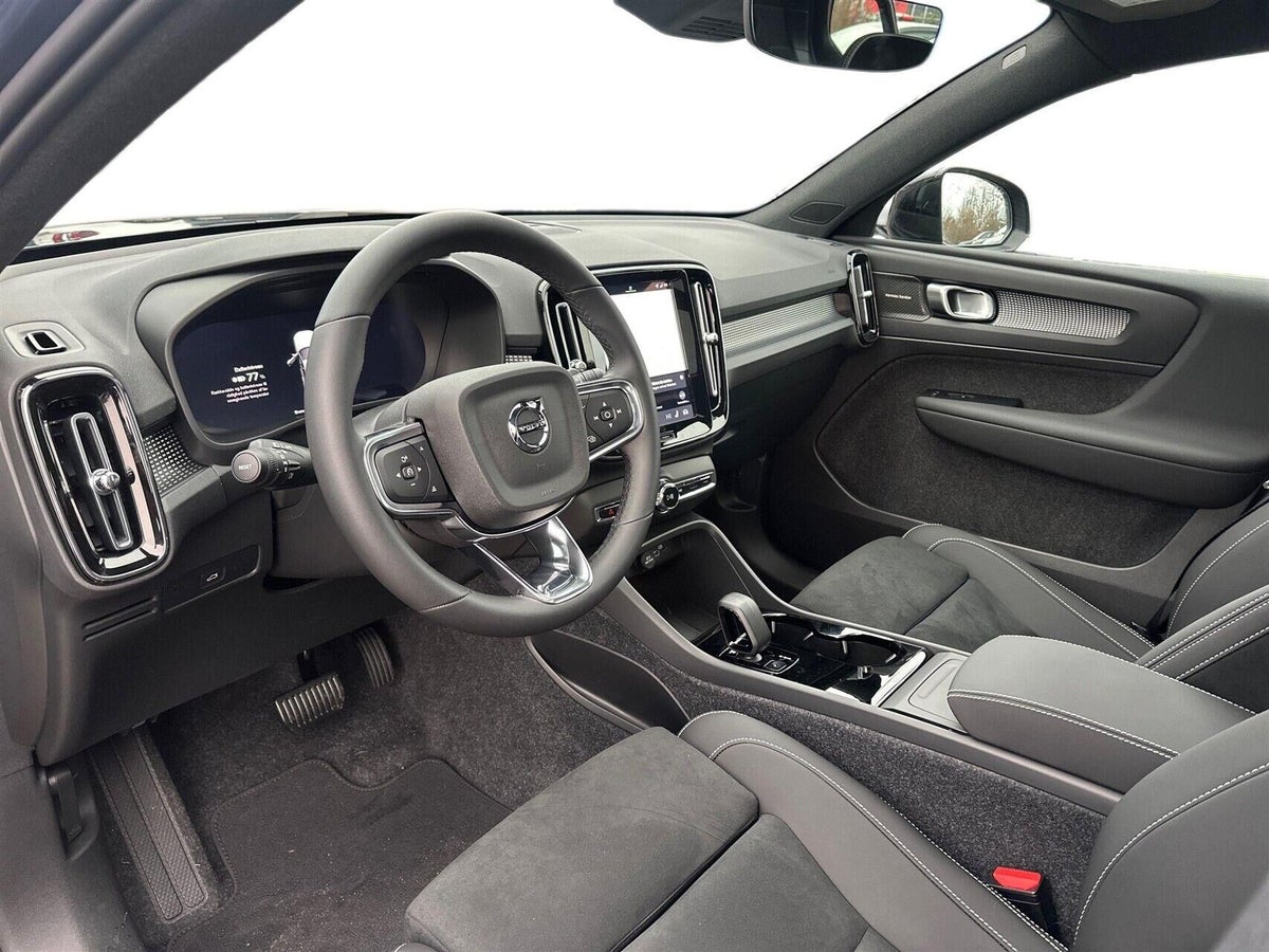 Volvo EX40 Extended Range Black Edition Excess billede 4