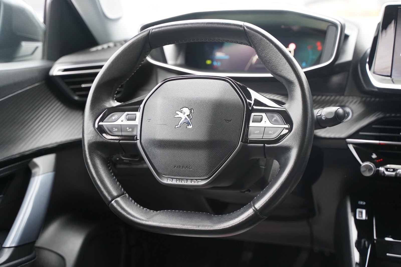 Billede af Peugeot 2008 1,5 BlueHDi 100 Allure Pack
