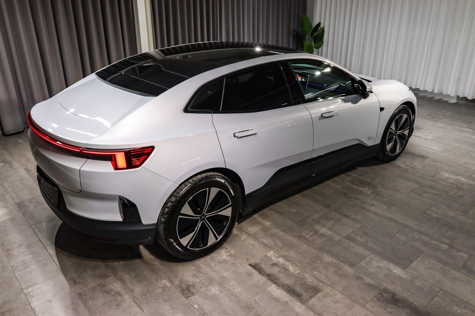 Billede af Polestar 4 Long Range Nordic Edition AWD