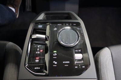 BMW iX xDrive45 M-Sport
