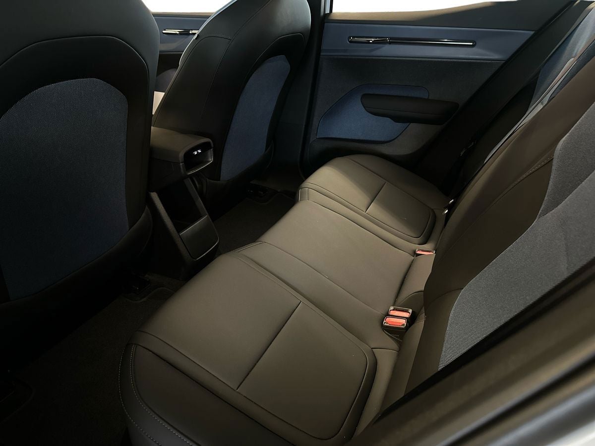 Volvo EX30 Extended Range Core billede 17