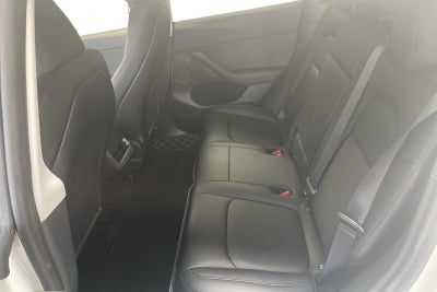 Tesla Model Y RWD