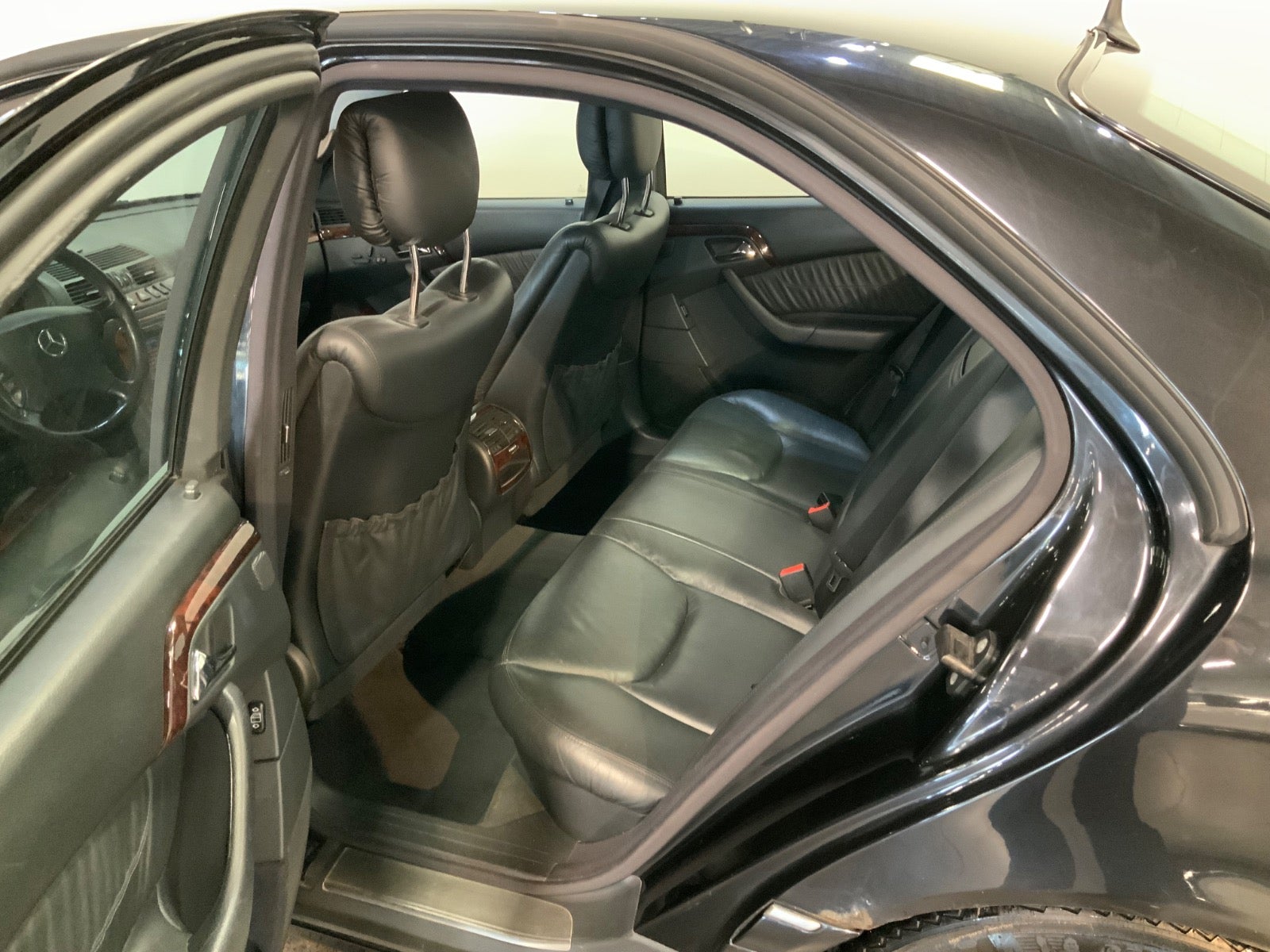 Mercedes-Benz S 320 (7/8)