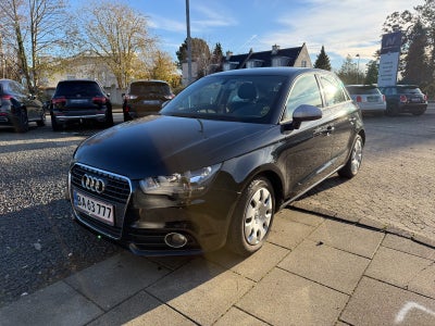 Audi A1 1,2 TFSi 86 Attraction Sportback 5d