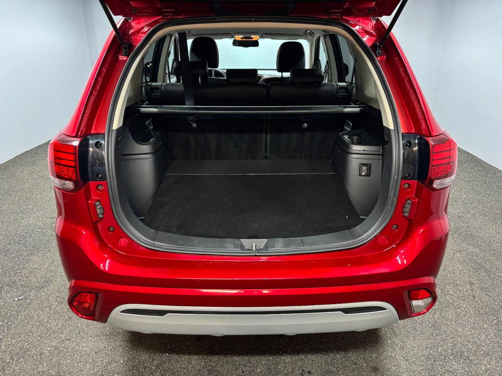 Billede af Mitsubishi Outlander 2,4 PHEV Inform+ CVT 4WD