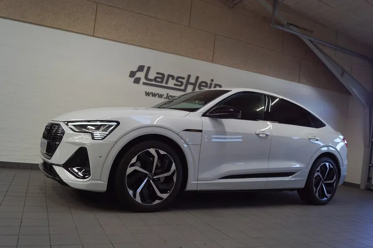 Audi e-tron S-line Sportback quattro