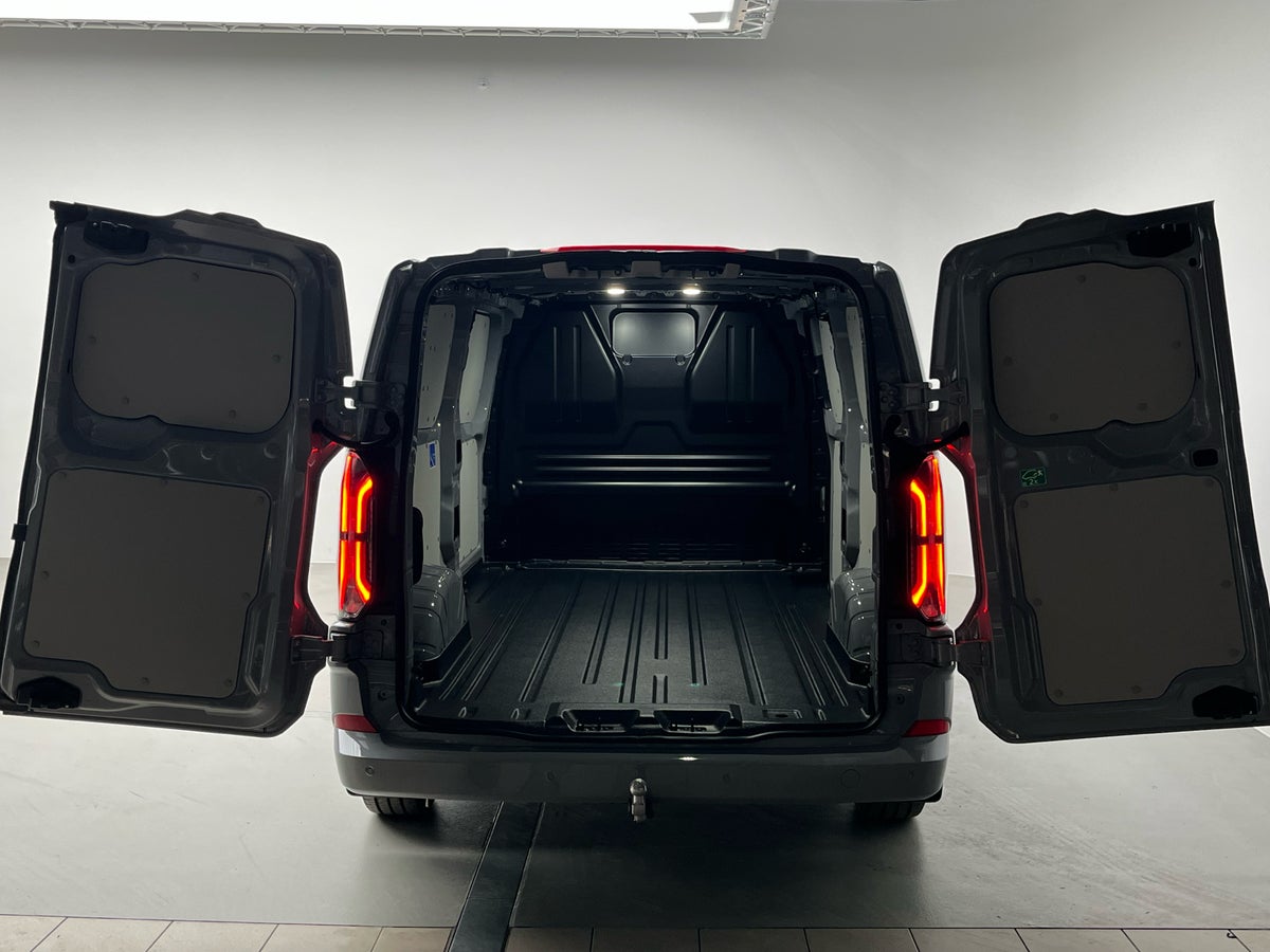 Ford E-Transit Custom 340L Limited billede 20