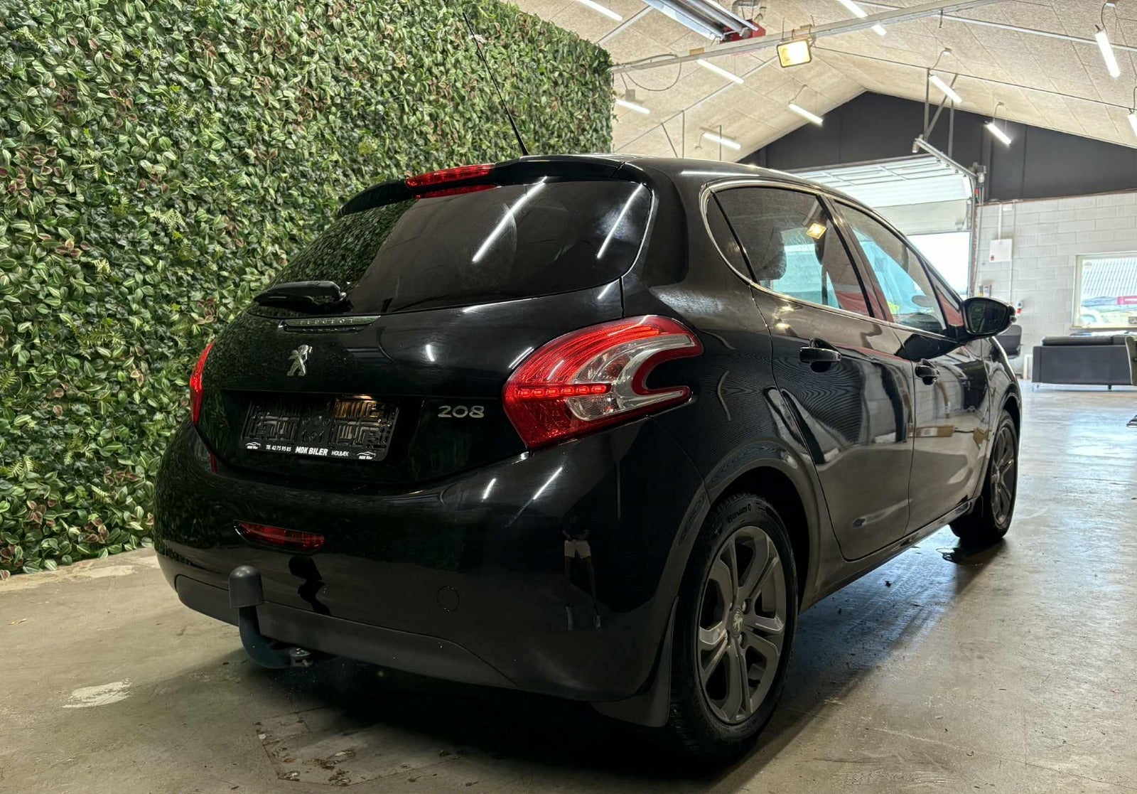 Billede af Peugeot 208 1,2 VTi Allure Sky