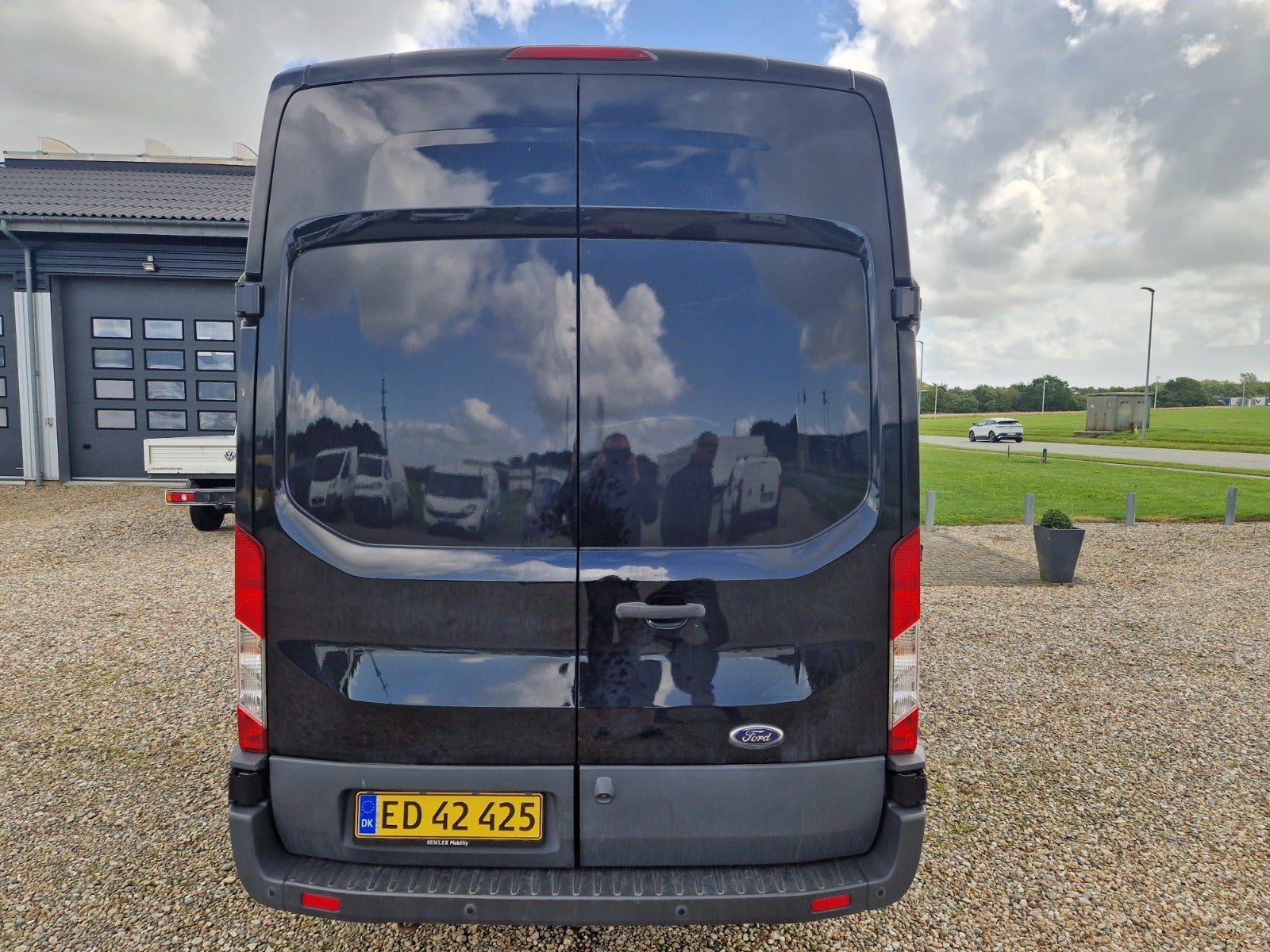 Billede af Ford Transit 350 L2 Van 2,0 TDCi 130 Trend aut. H2 FWD