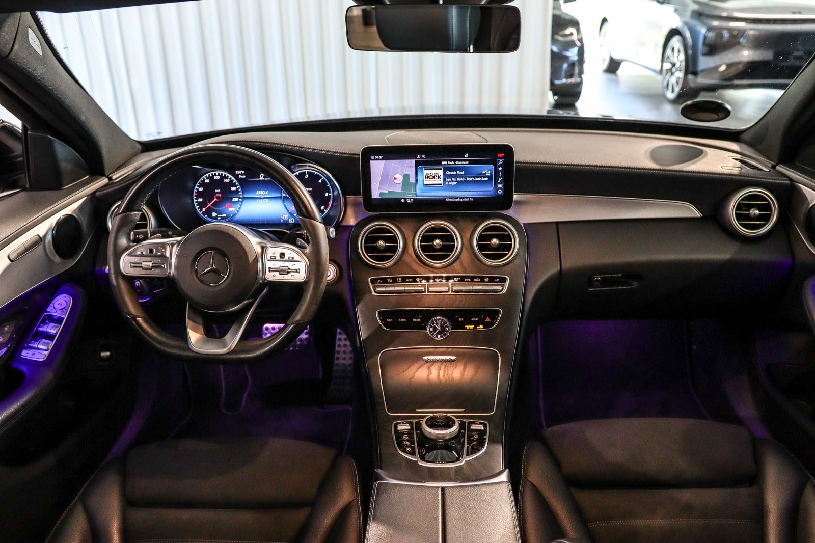 Billede af Mercedes C220 d 2,0 AMG Line Night Edition stc. aut.