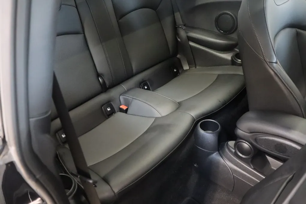 MINI Cooper SE Camden Edition