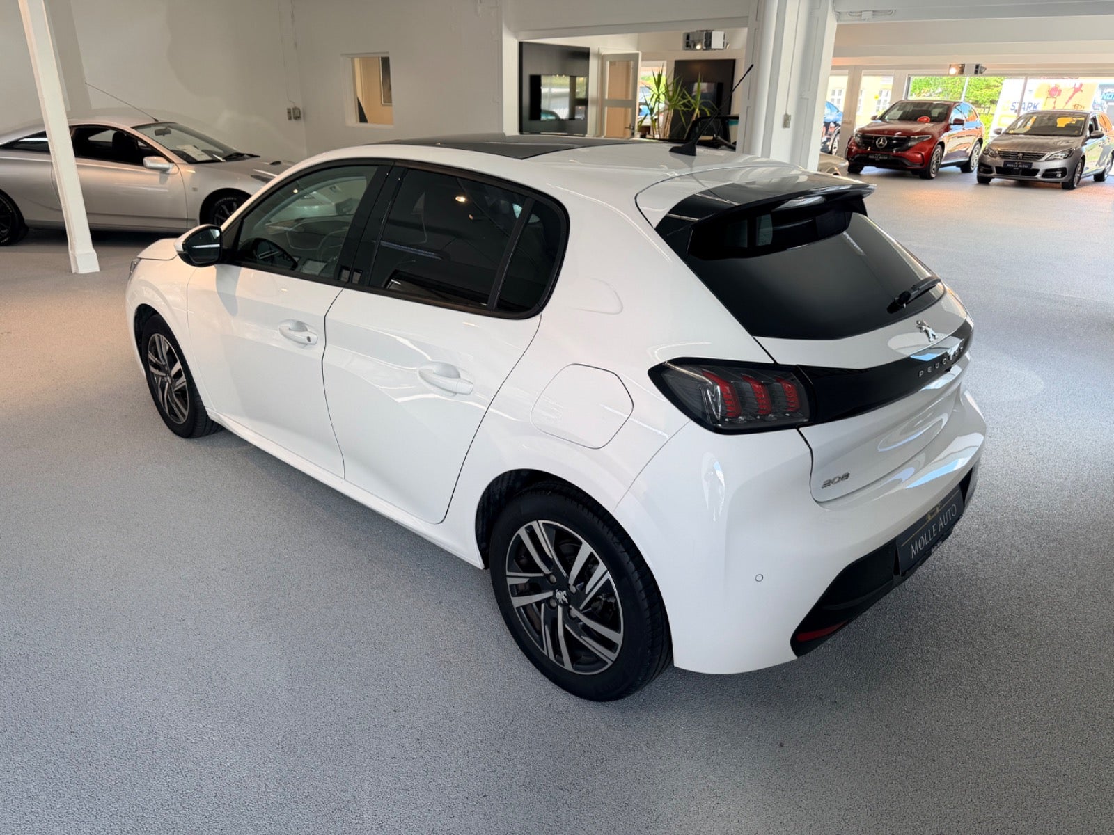 Billede af Peugeot 208 1,5 BlueHDi 100 Infinity Sky