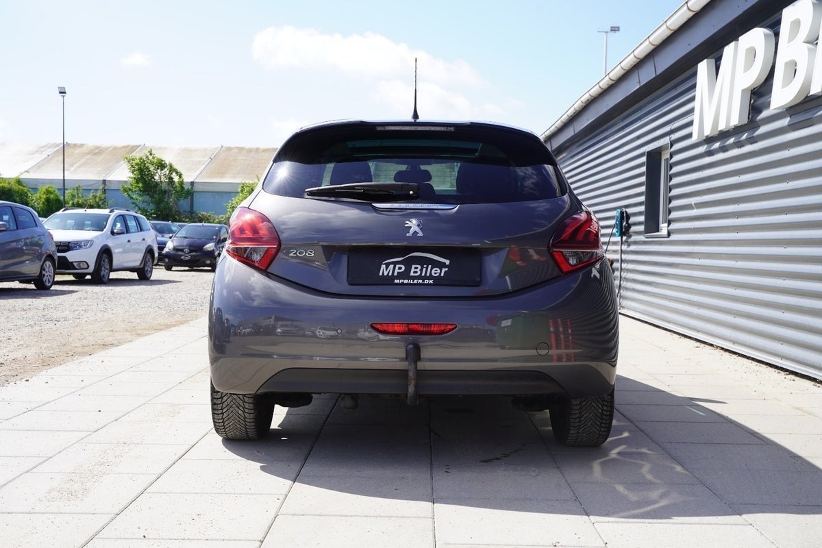Billede af Peugeot 208 1,5 BlueHDi 100 Signature Sky