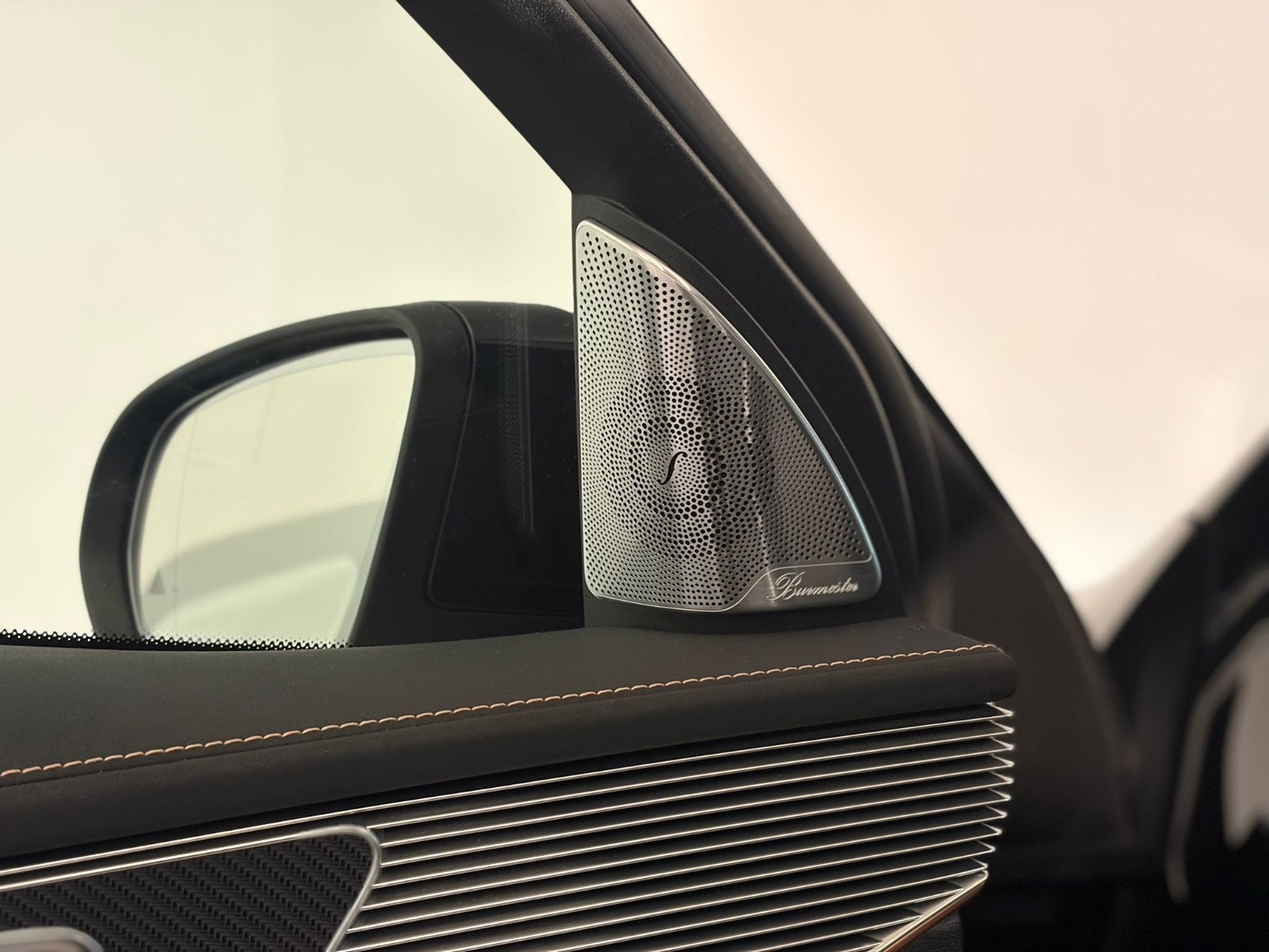 Mercedes – EQC400