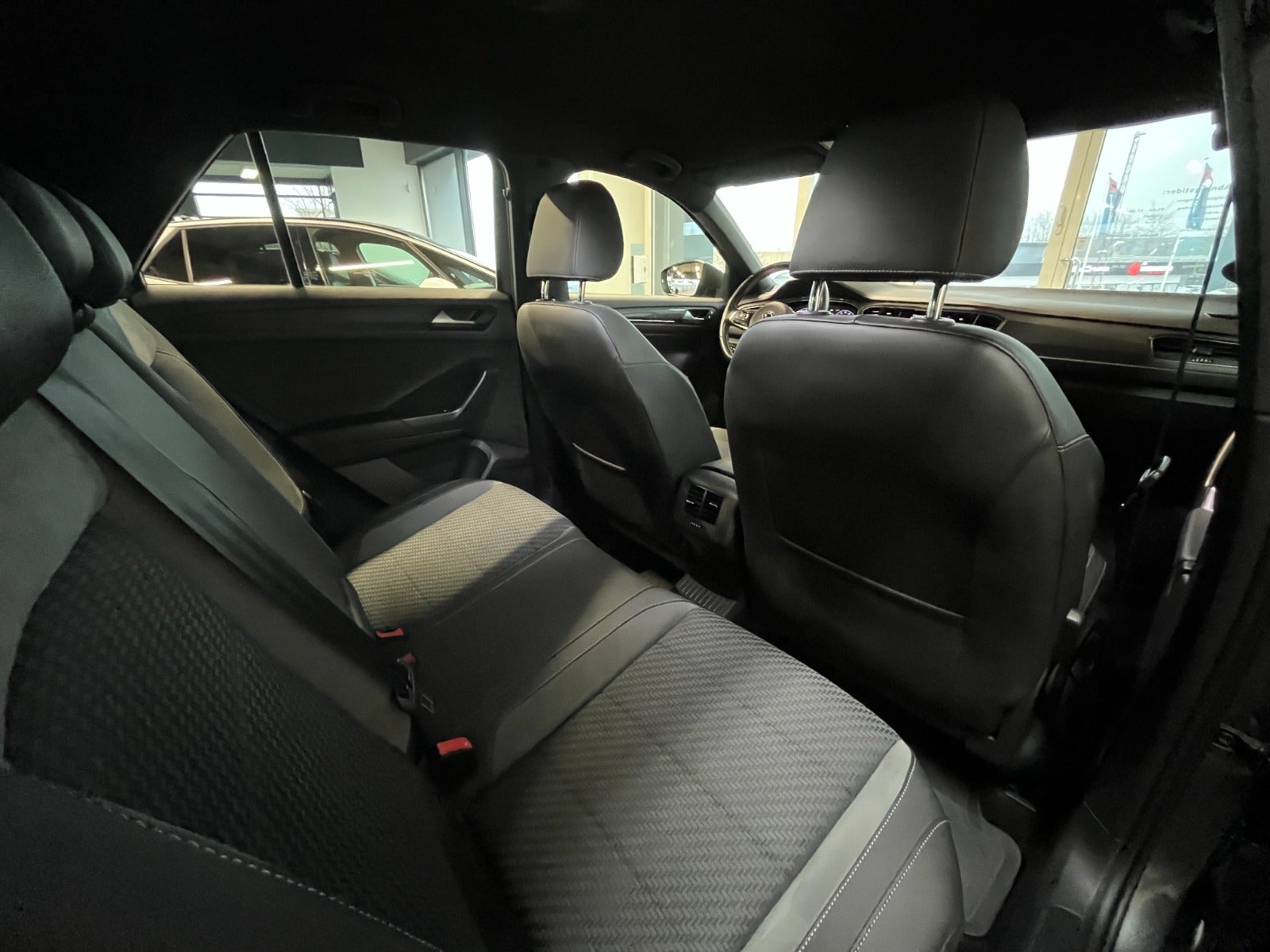 Billede af VW T-Roc 1,5 TSi 150 R-line DSG