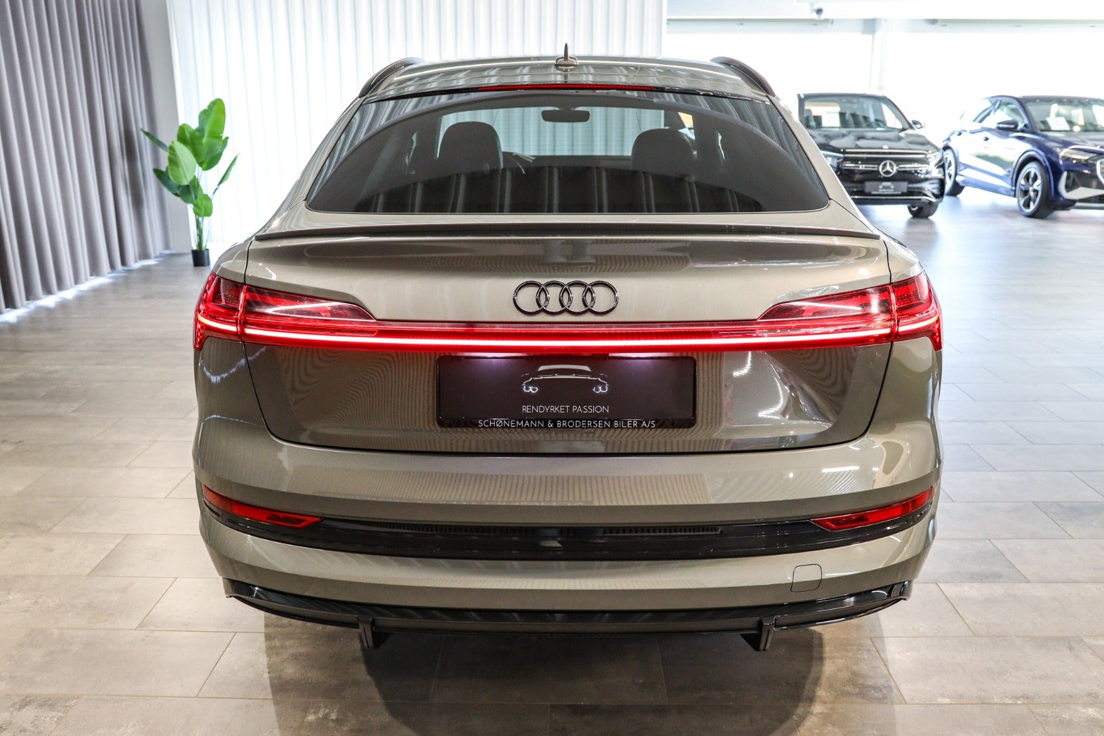 Billede af Audi e-tron 55 S-line Sportback quattro
