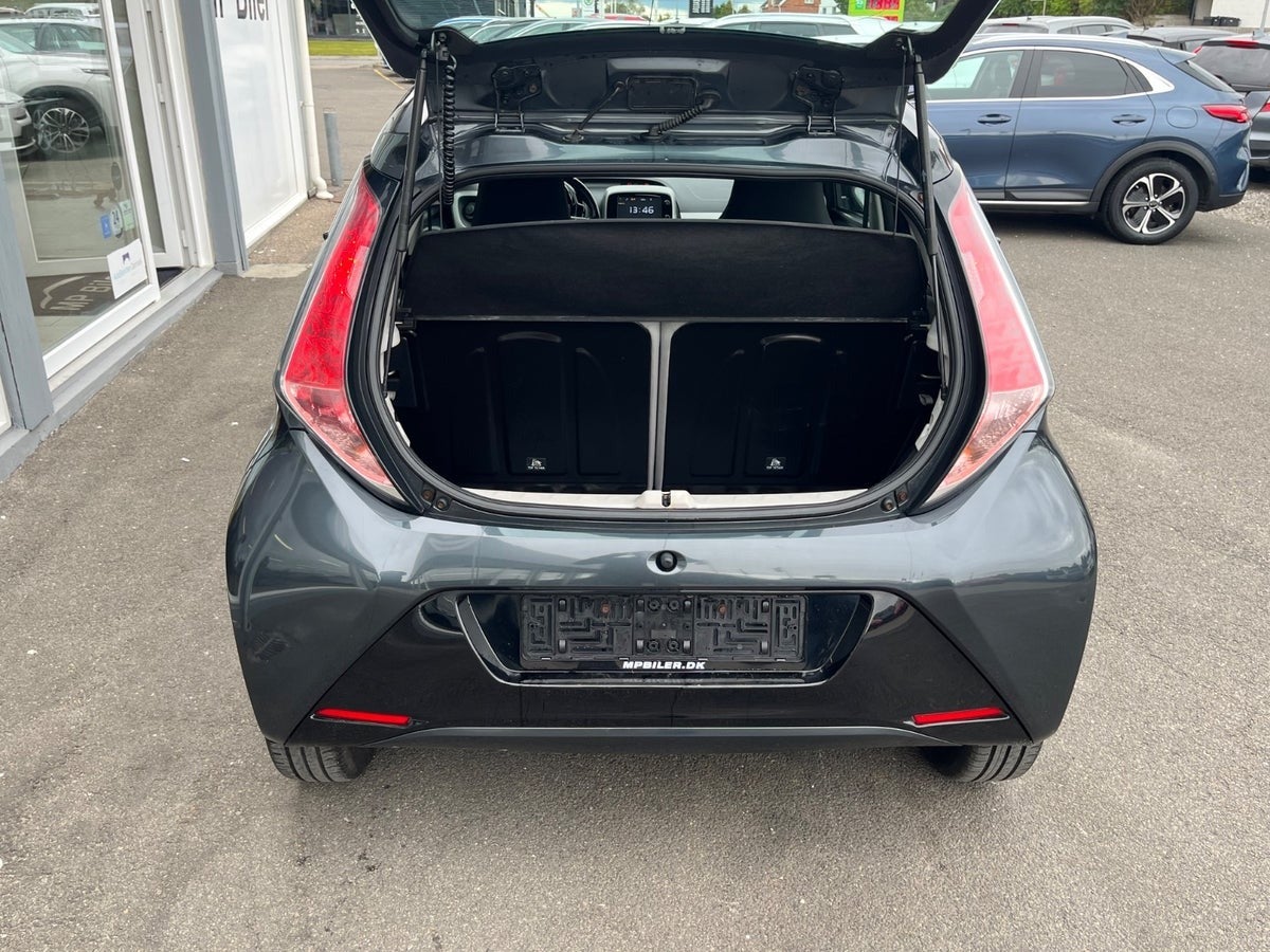 Billede af Toyota Aygo 1,0 VVT-i x-black II x-shift