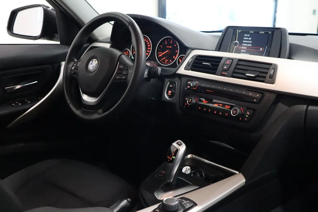 BMW 320d Touring aut.