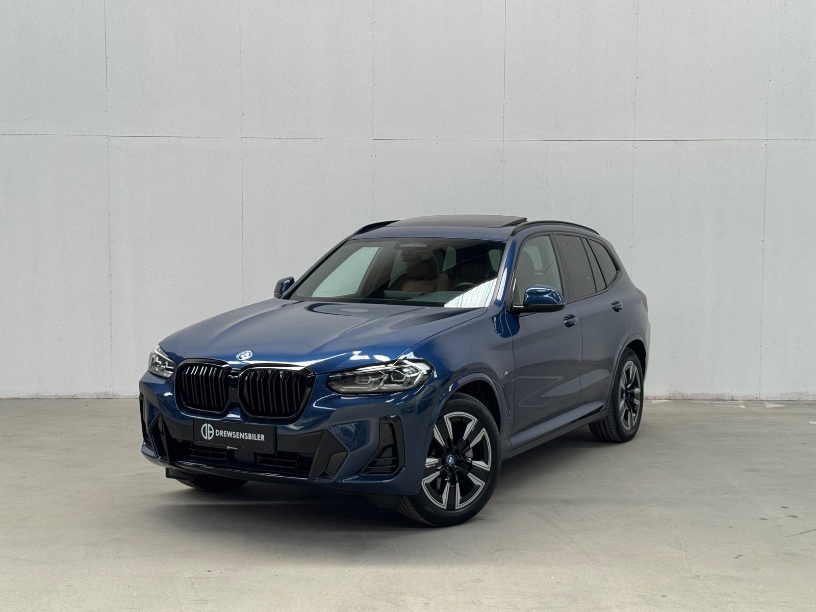 BMW iX3 Charged M-Sport A