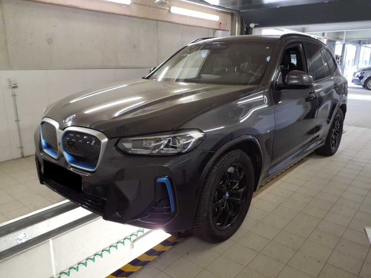 BMW iX3 Impressive