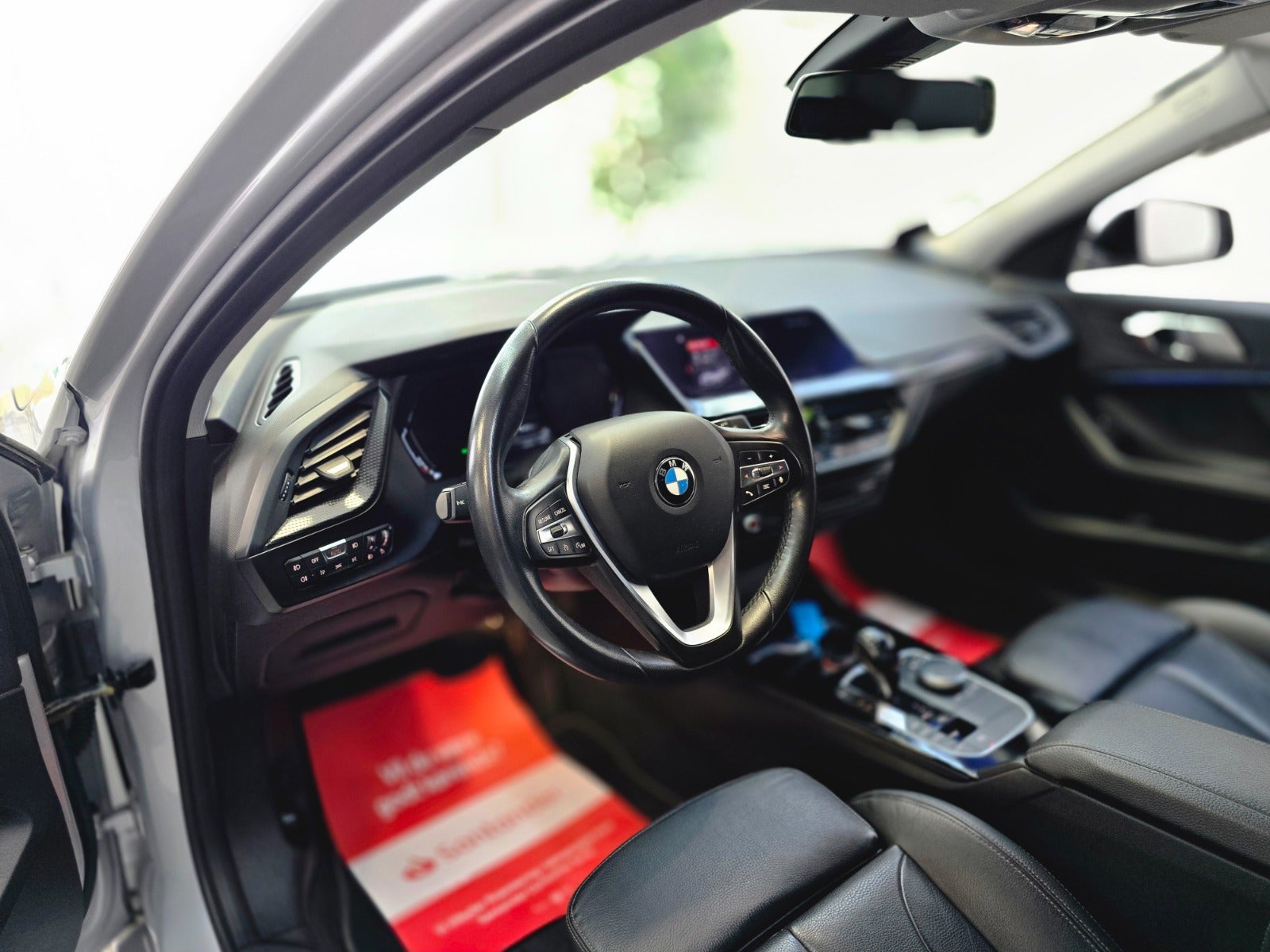 Billede af BMW 118i 1,5 Sport Line aut.