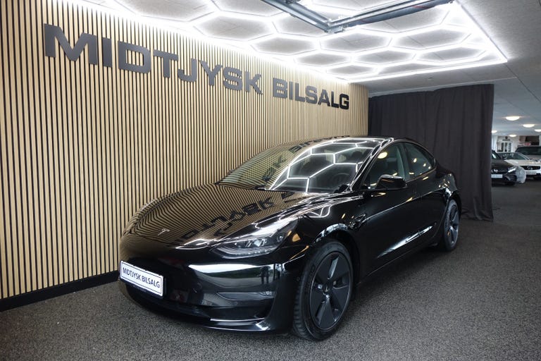 Tesla Model 3 Long Range AWD