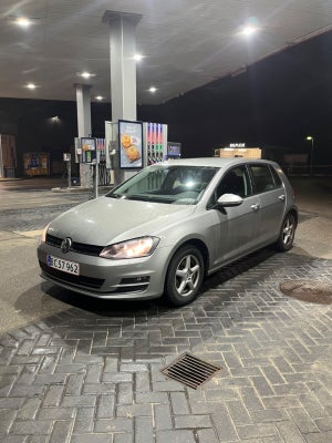 VW Golf VII 1,4 TSi 122 Comfortline BMT 5d