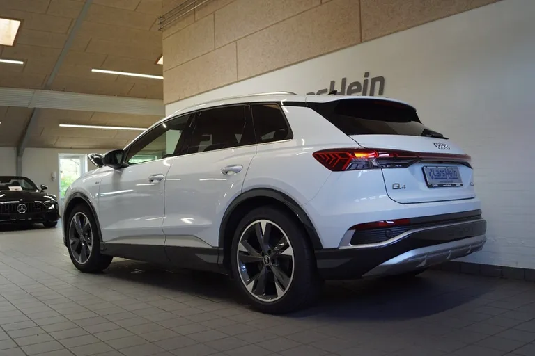 Audi Q4 e-tron S-line