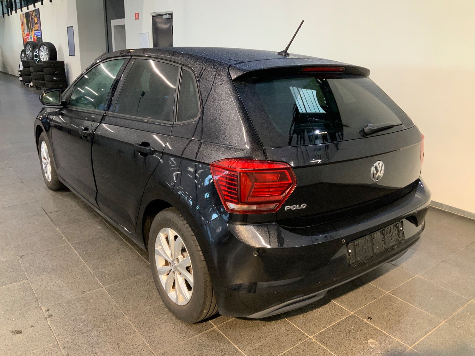 VW Polo (4/8)