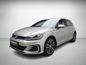 VW Golf VIII GTE DSG
