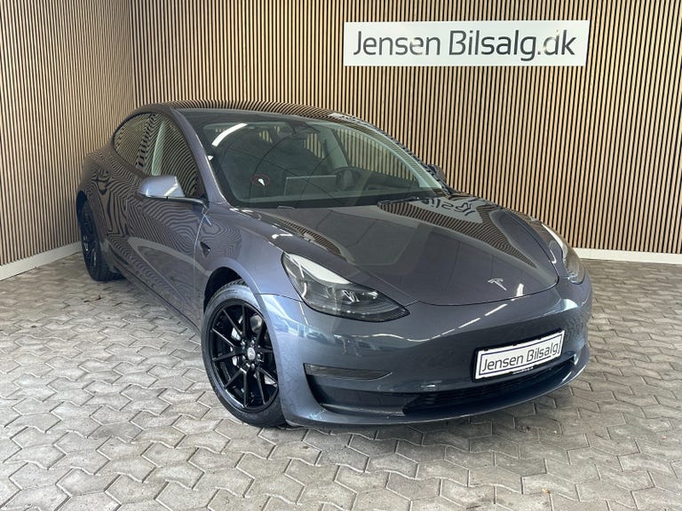 Tesla Model 3 Long Range AWD