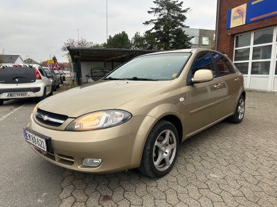 Chevrolet Lacetti 1,6 SX 5d