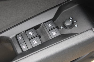Audi Q4 e-tron Attraction Van