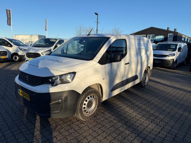 Peugeot Partner BlueHDi 100 L2V2 Plus Van