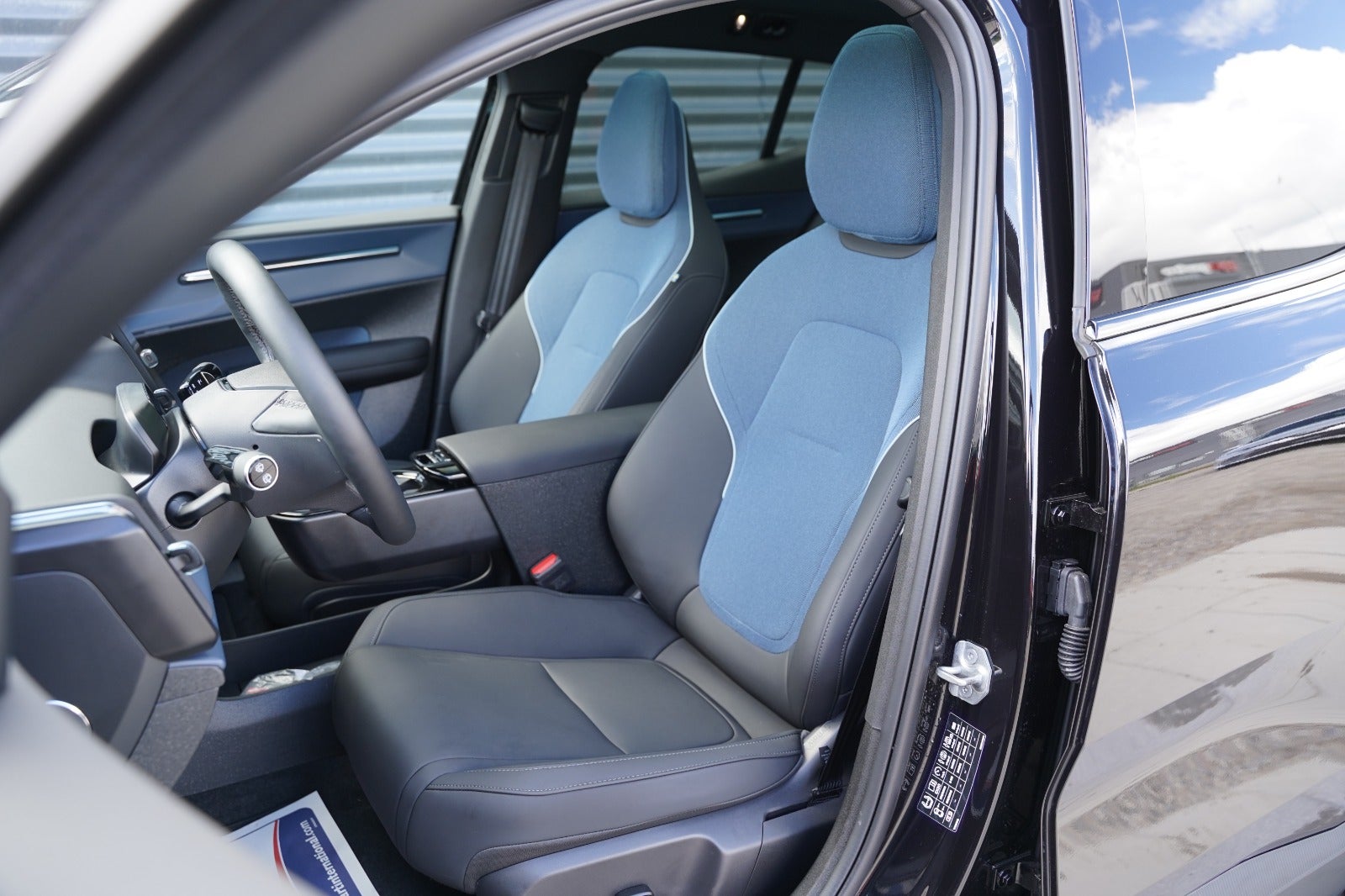 Billede af Volvo EX30 CC  Twin Performance Ultra