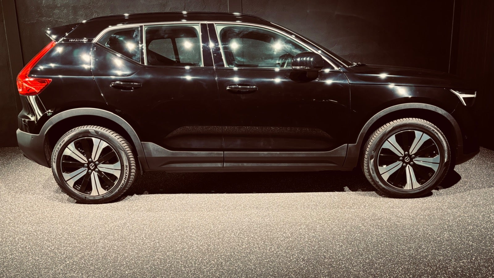 Volvo XC40 2023